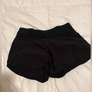 lululemon black speed up shorts